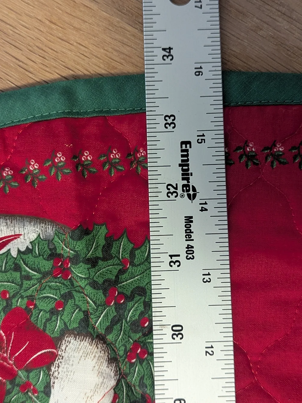 Festive Swan Quilted Tree Skirt - Red and Green​ Quilted Christmas Swans